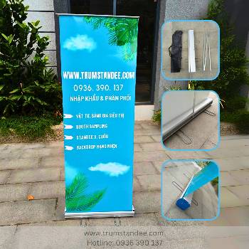 Standee cuốn nhôm chân inox kích thước 0.6x1.6m