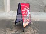 Standee Chữ A 2 Mặt – Giải Pháp Quảng Cáo Bền Đẹp & Hiệu Quả Ngoài Trời